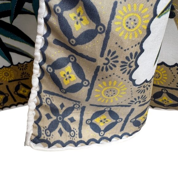 Vintage Floral & Bird Patterned Bamboo Square Handstitched Scarf Wrap Shawl OS - Picture 6 of 8
